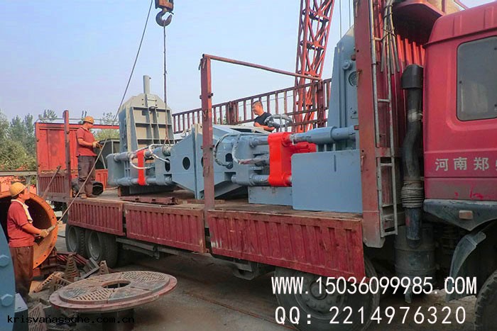 貴州小型(xíng)液壓磚機發貨現(xiàn)場