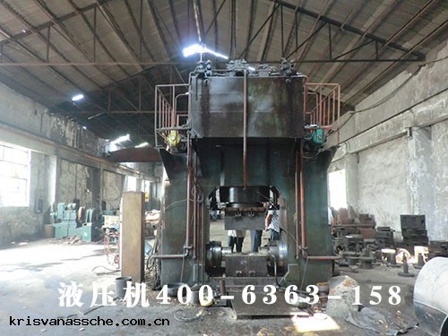 800T內(nèi)高壓水脹成型(xíng)機