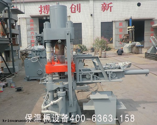 保(bǎo)溫板設(shè)備