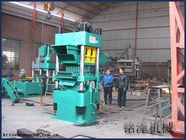 雙面加(jiā)壓液壓壓磚機(jī)