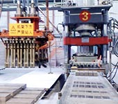 雙(shuāng)面加壓液壓磚機